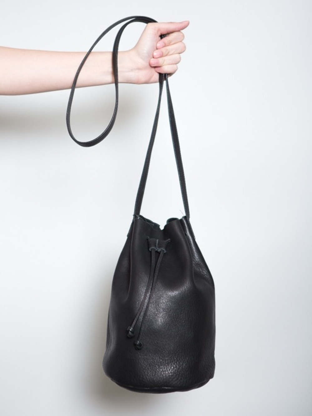 BAGGU Black Leather Bucket Bag - EUC